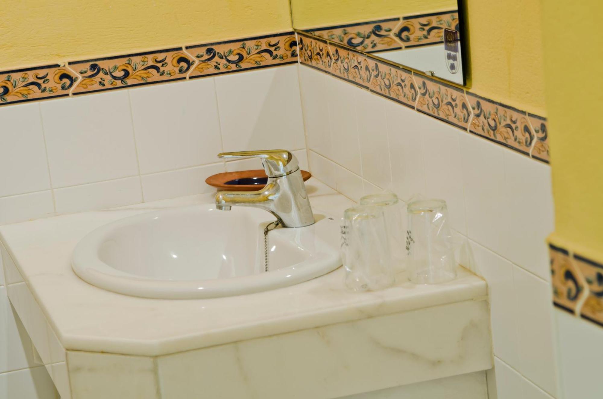 רוטה Hostal Sixto מראה חיצוני תמונה