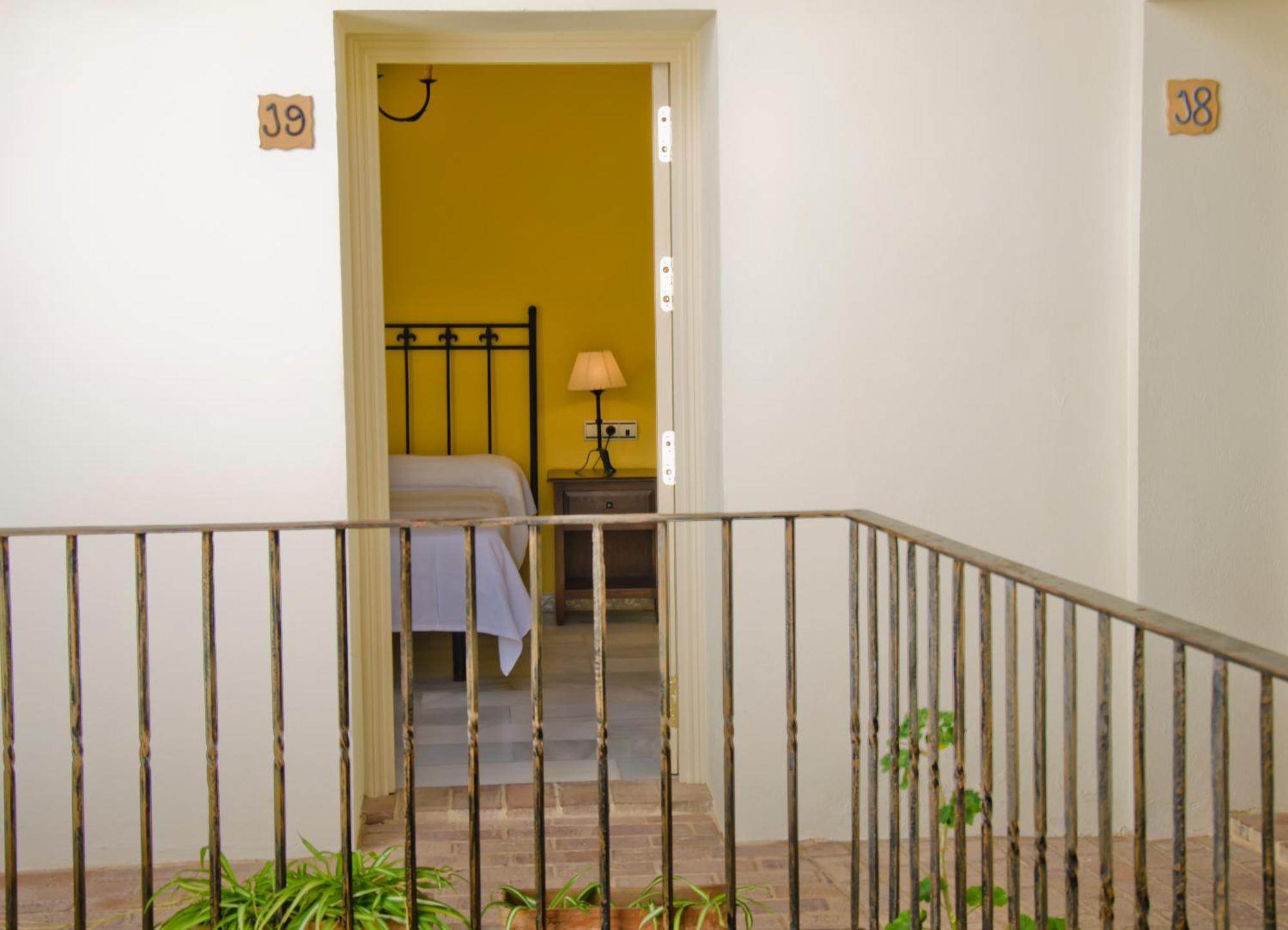 רוטה Hostal Sixto מראה חיצוני תמונה